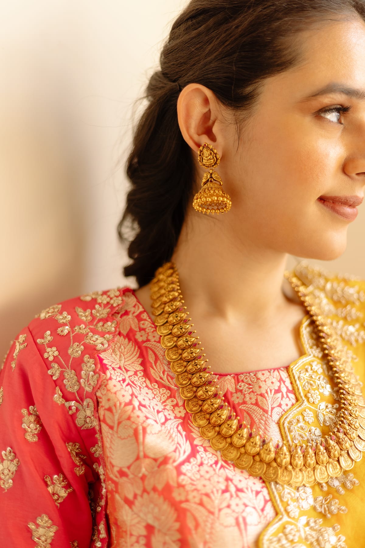 Bridal jewellery -- Santosh Kumar Sarraf & Son