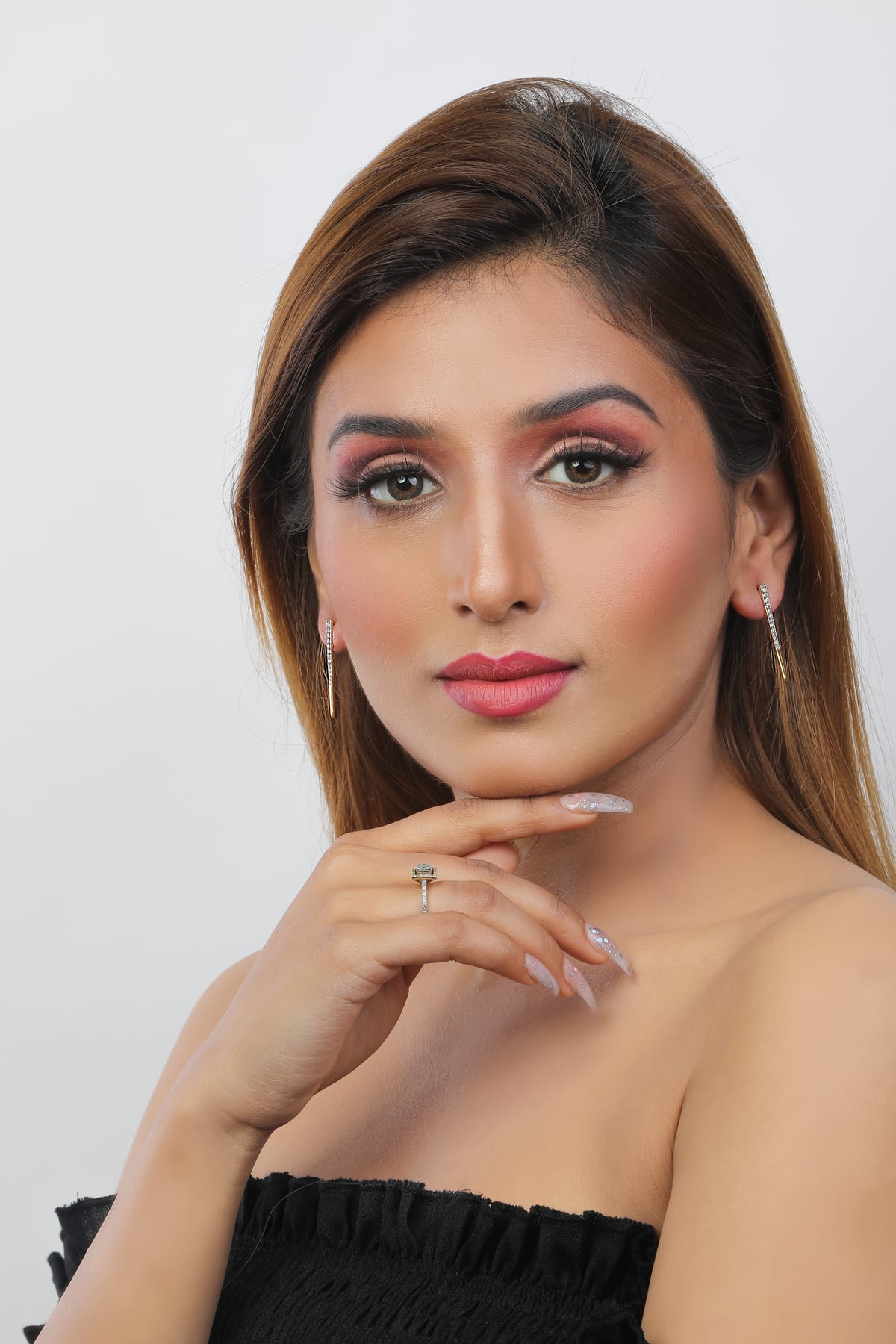 Diamond earring -- Santosh Kumar Sarraf & Son