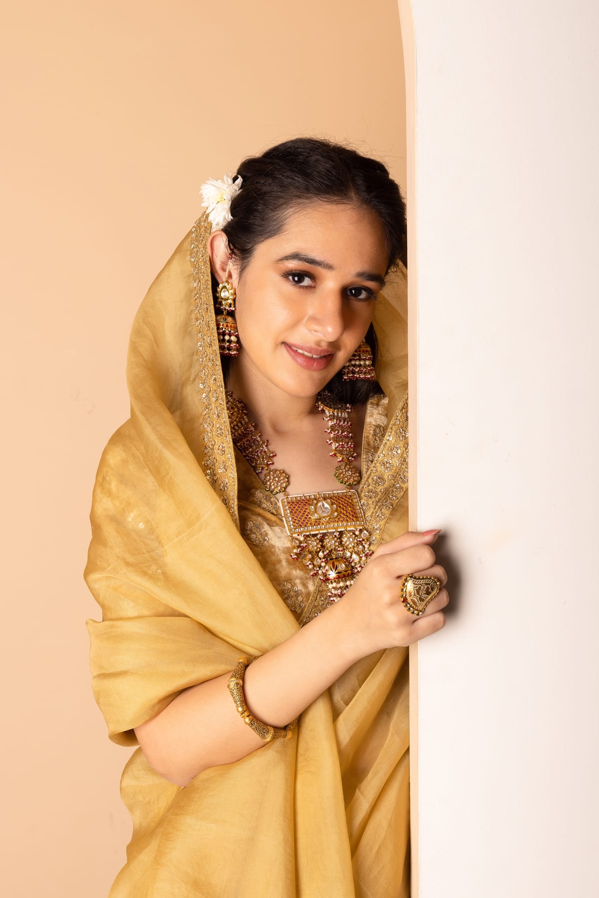 Bridal jewellery -- Santosh Kumar Sarraf & Son