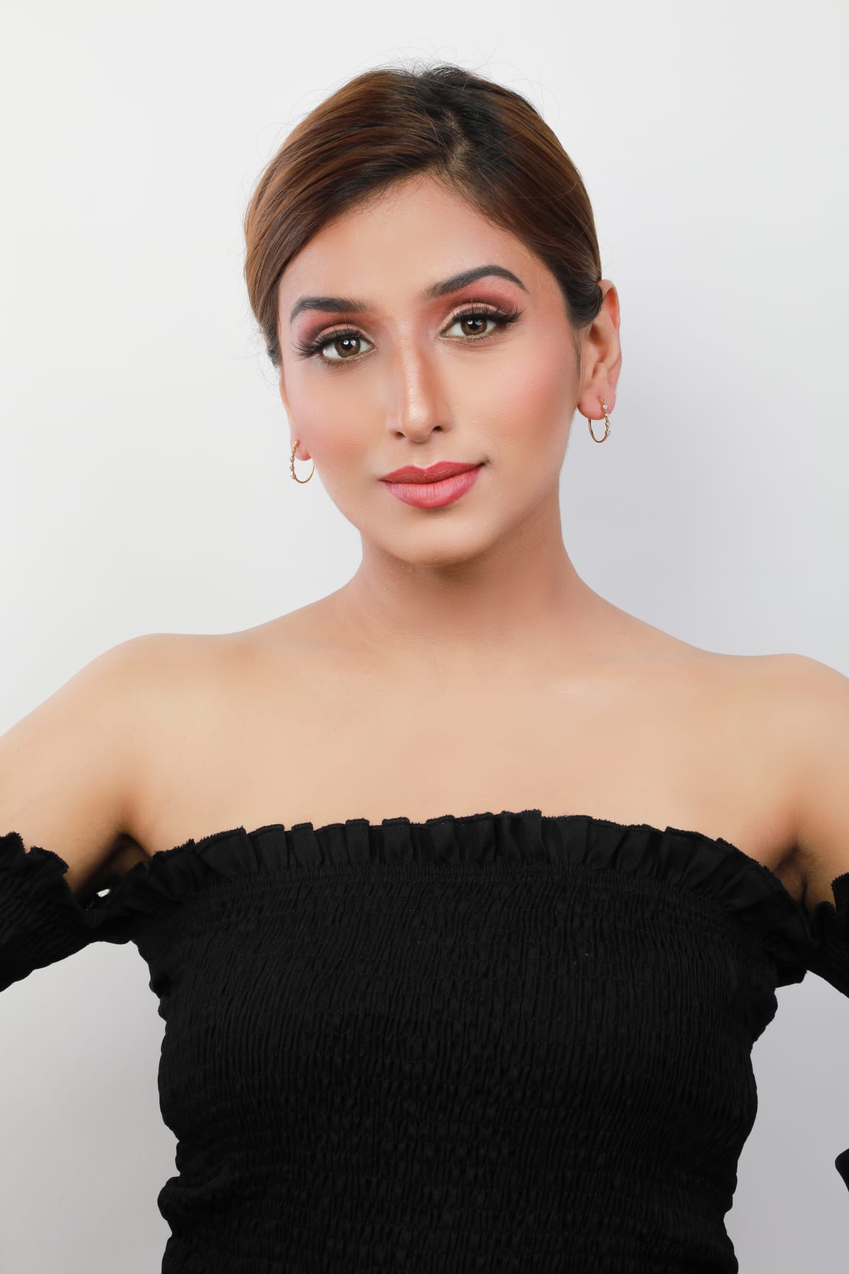 Diamond earring -- Santosh Kumar Sarraf & Son