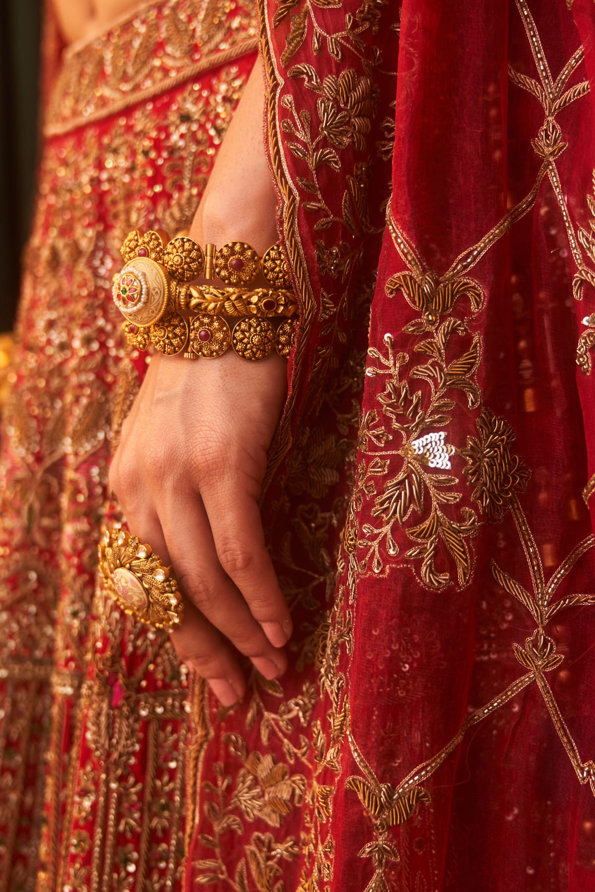 Gold jewellery -- Santosh Kumar Sarraf & Son