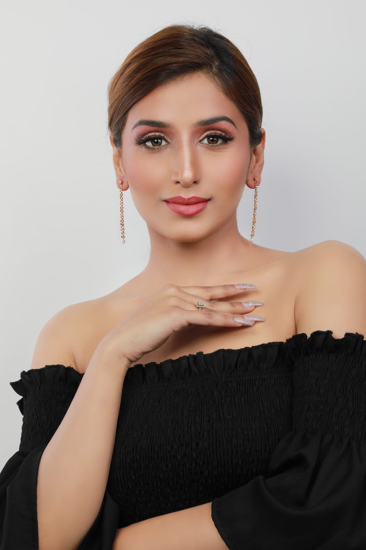 Diamond earring -- Santosh Kumar Sarraf & Son