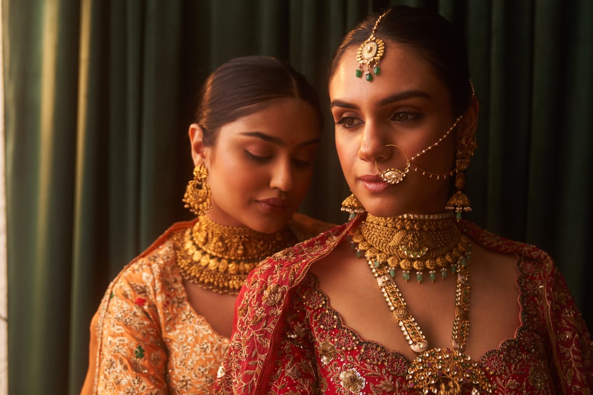 Gold jewellery -- Santosh Kumar Sarraf & Son